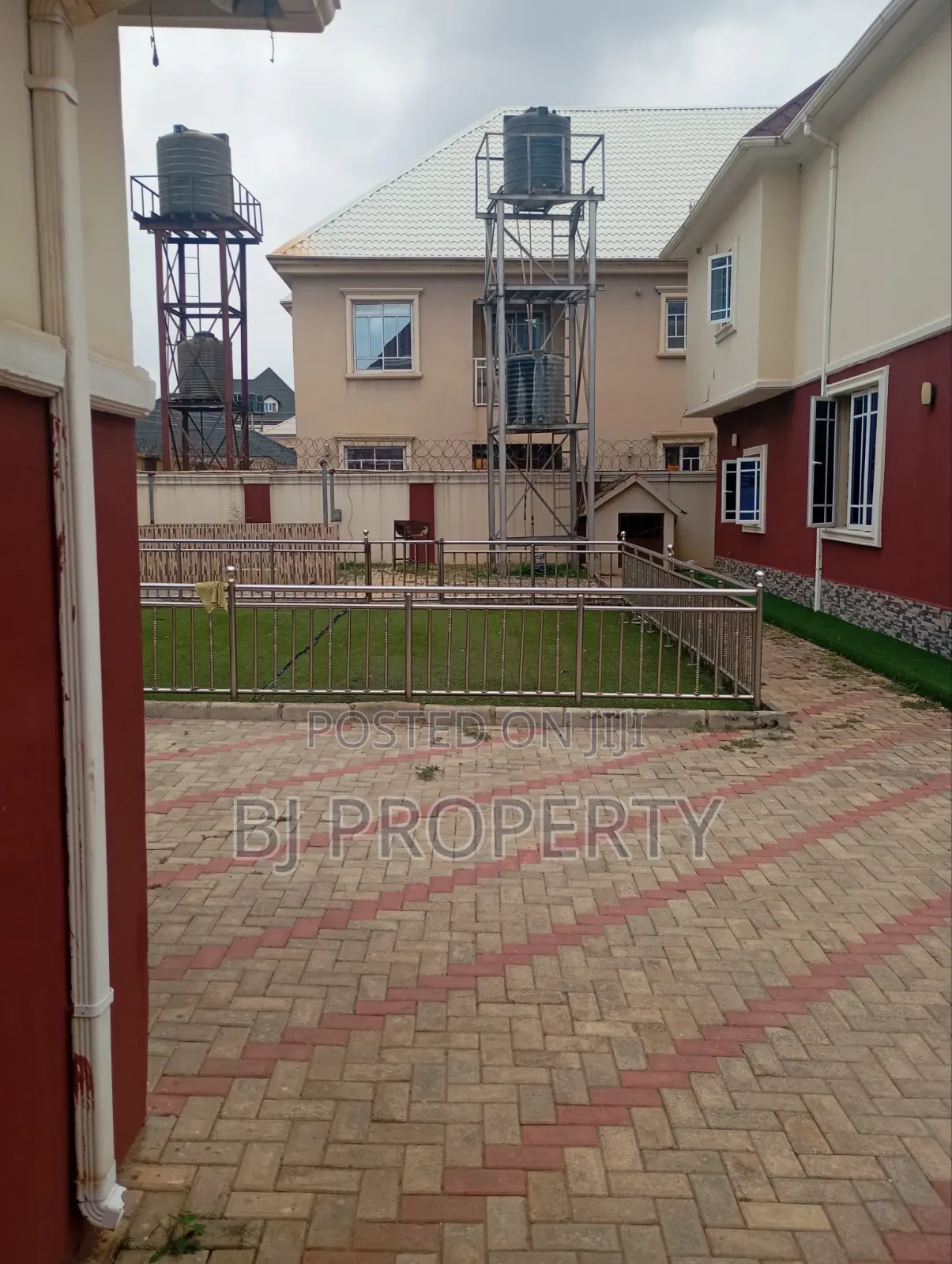4bdrm Block of Flats in Hill View, Kubwa for rent