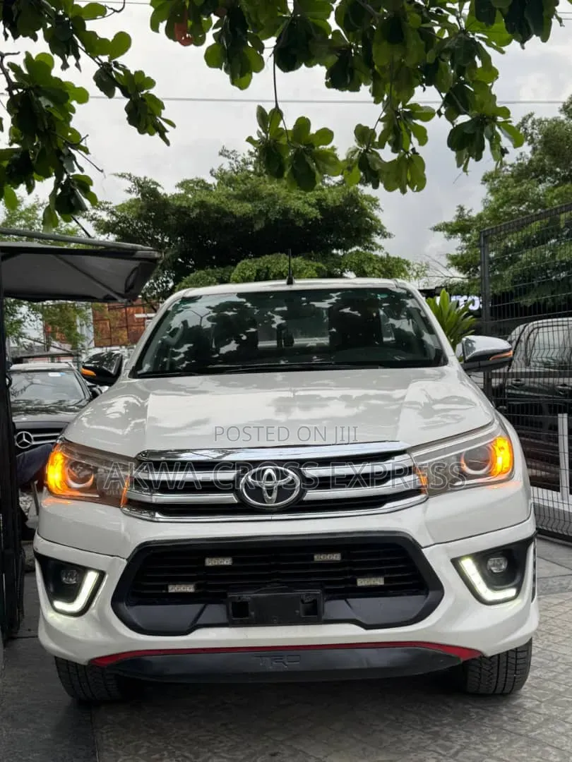 Hilux Rentals Service