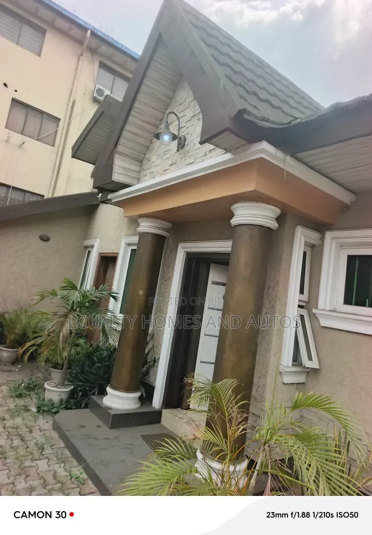 4bdrm House in Ogba GRA for rent