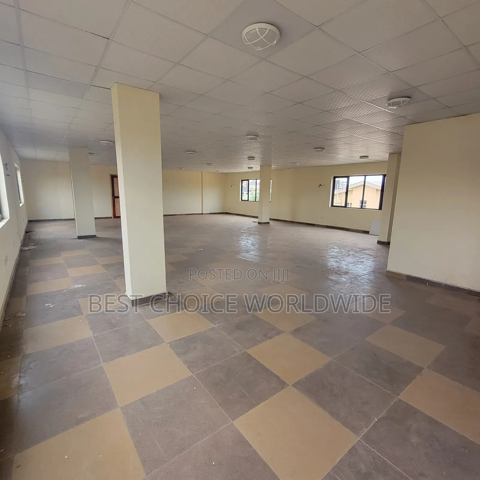 Large Space on Main Akobo Express
