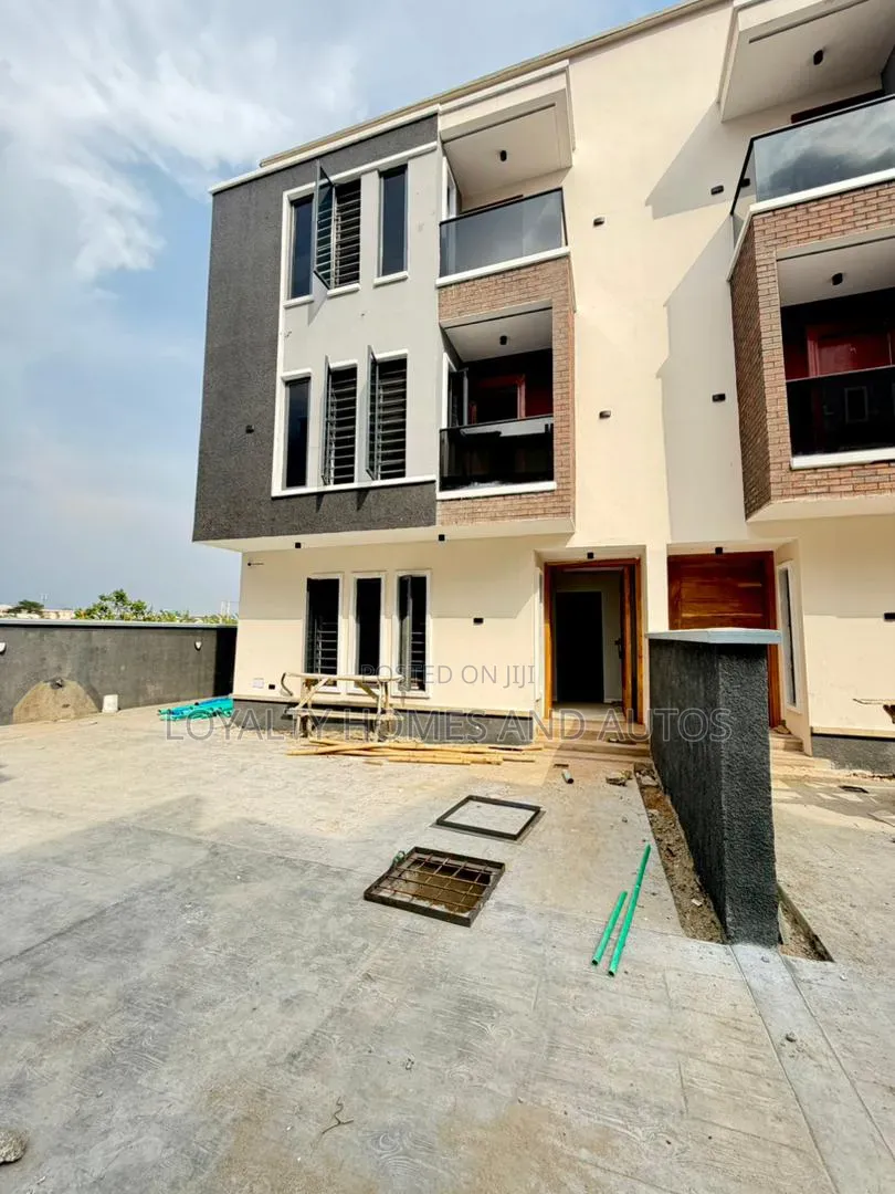 4bdrm Duplex in Opebi for sale