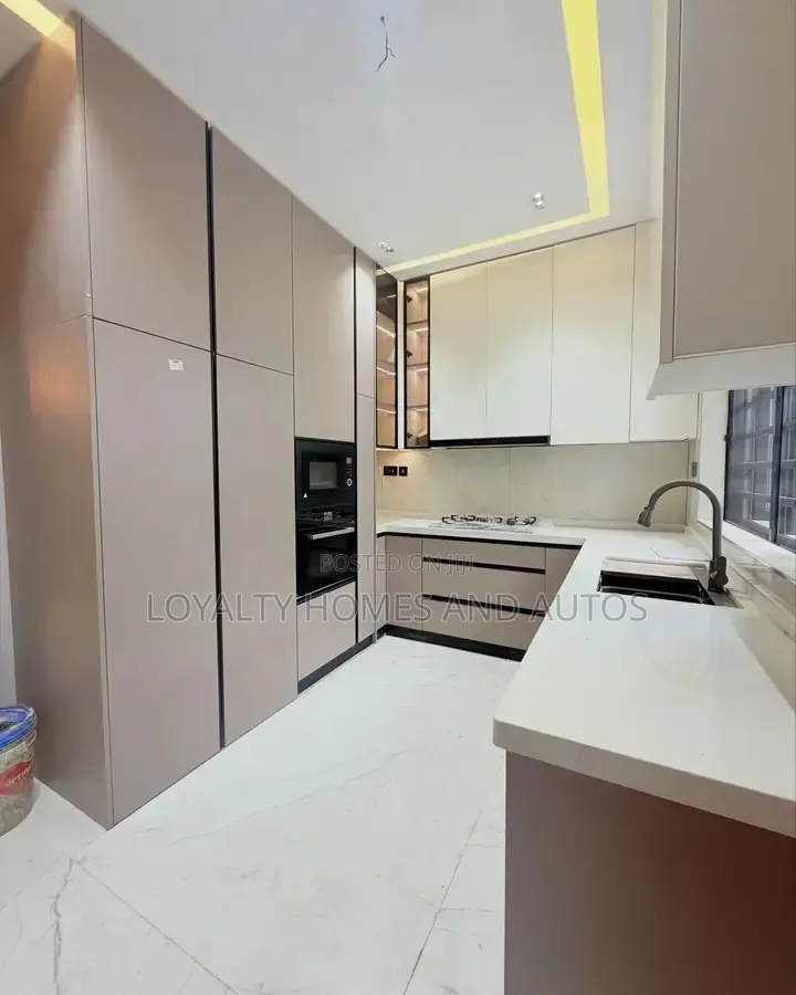 4bdrm Duplex in Opebi for sale