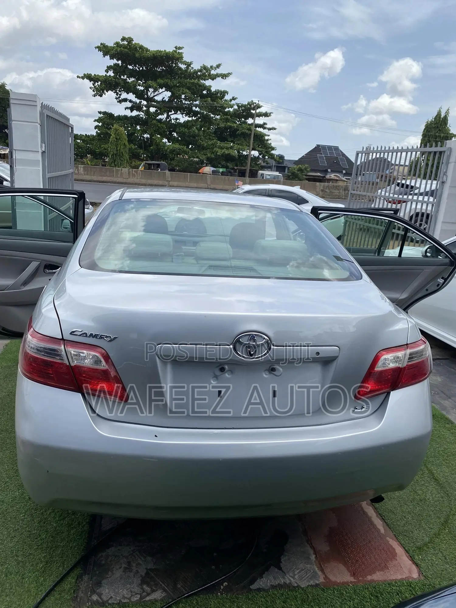 Toyota Camry LE 4dr Sedan (2.4L 4cyl 5A) 2007 Silver