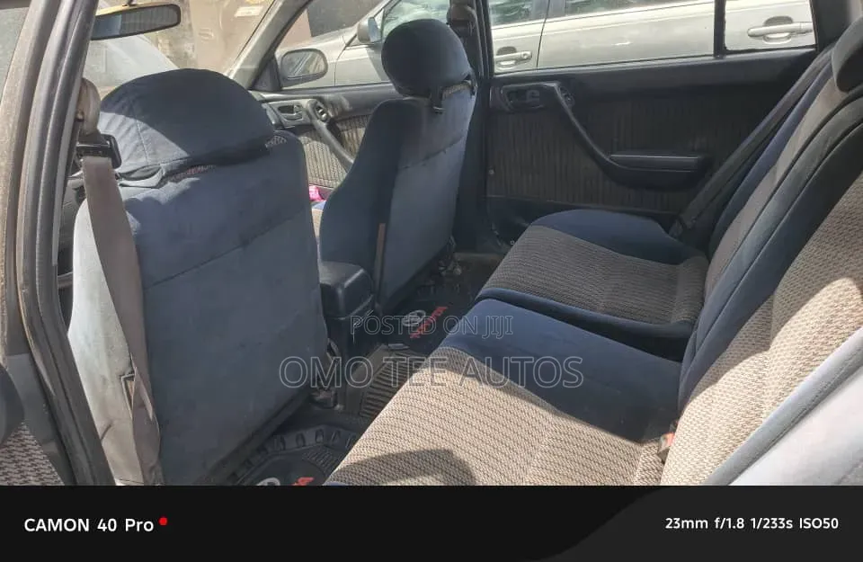 Toyota Carina 2.0 AWD Sedan 2001 Gray