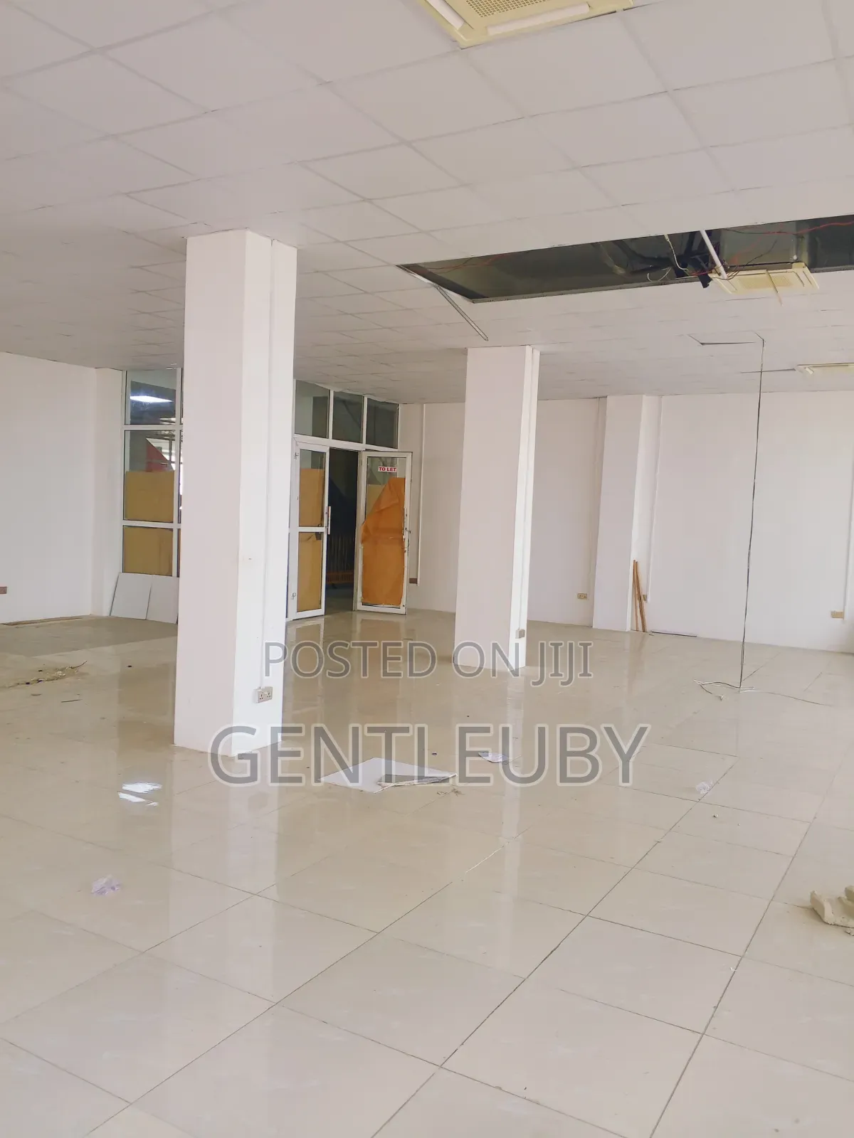 Shop /Office Space for Rent, Oniru