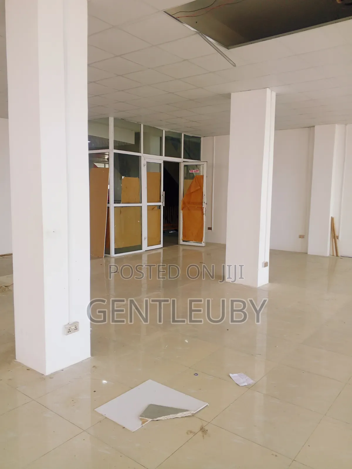 Shop /Office Space for Rent, Oniru