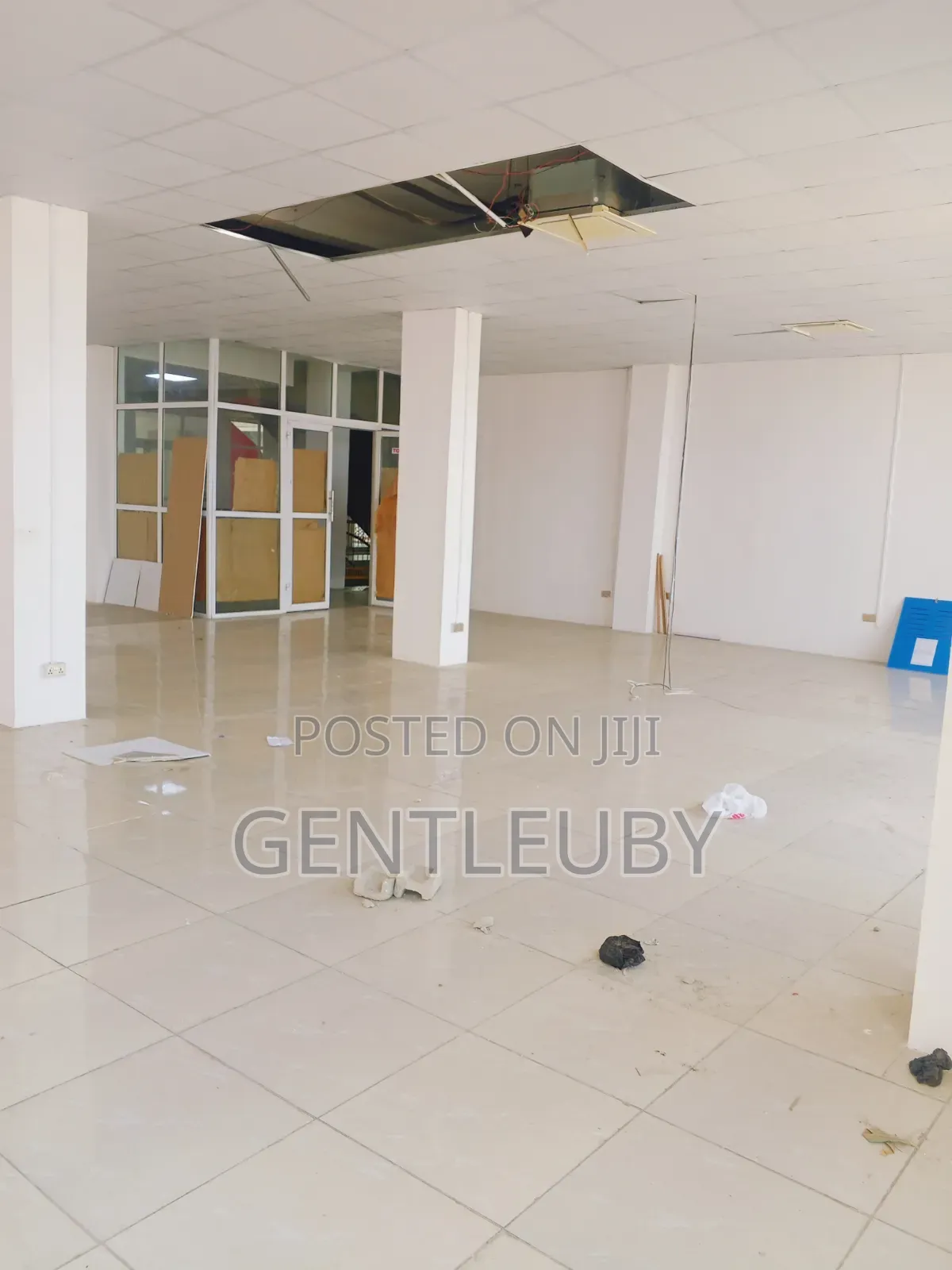Shop /Office Space for Rent, Oniru