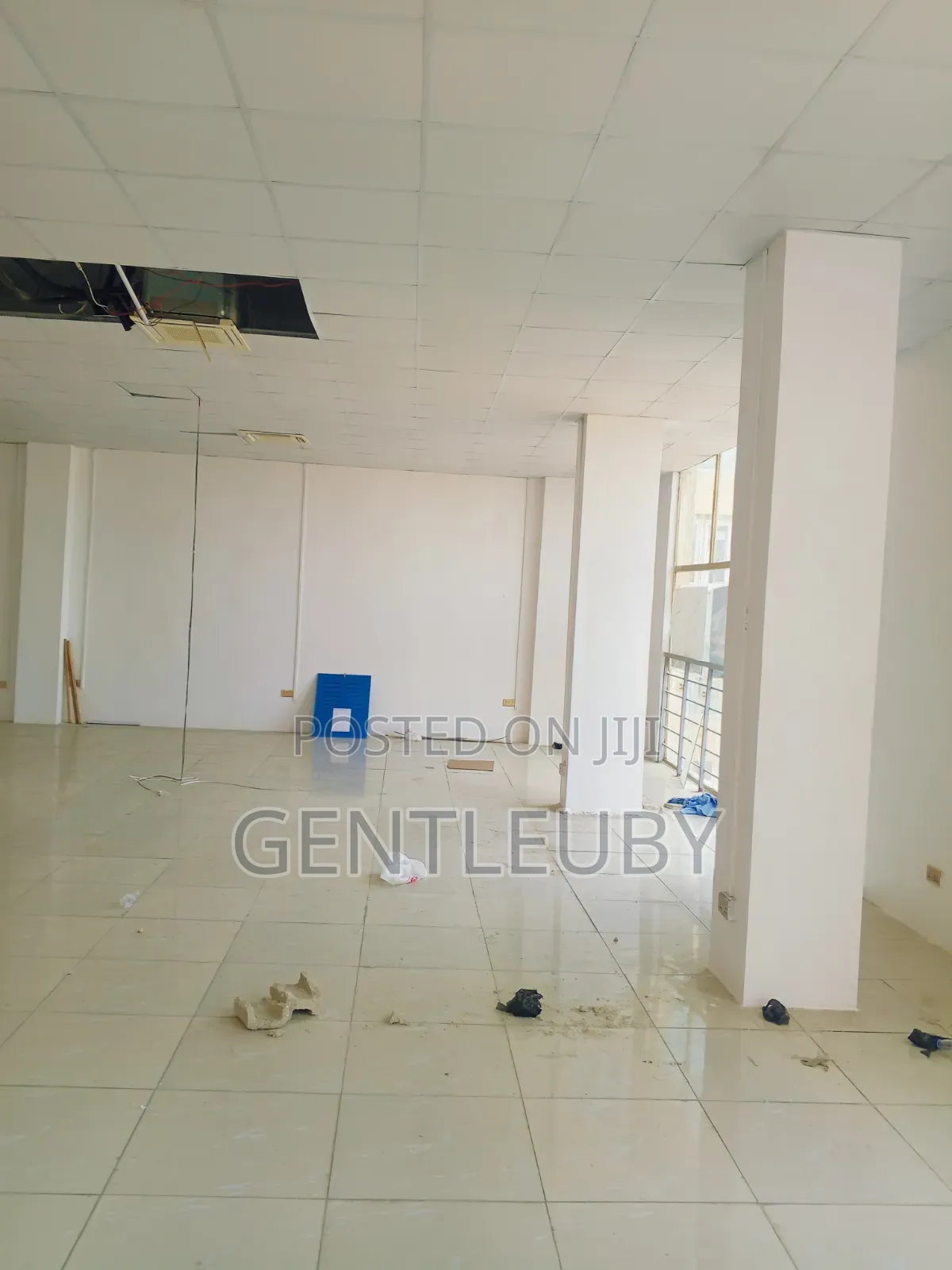 Shop /Office Space for Rent, Oniru