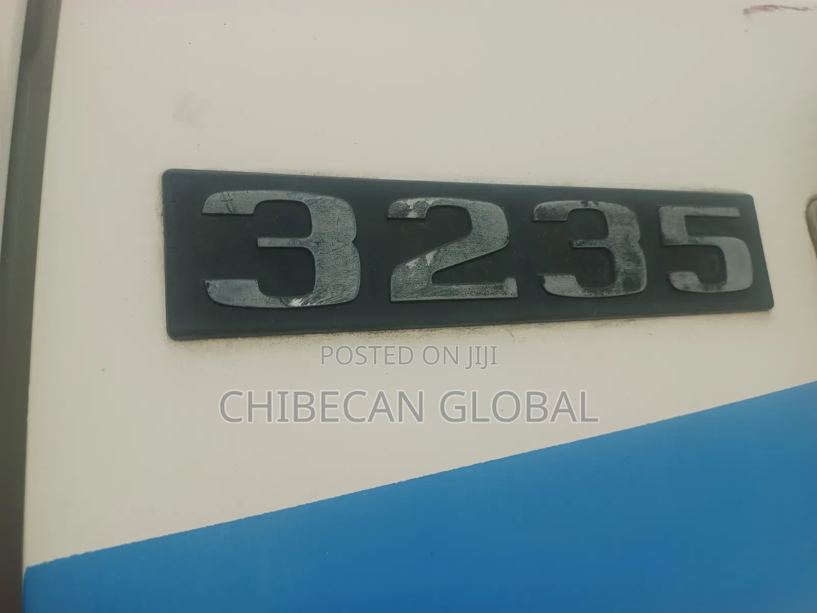 Mercedes Benz 3235 Truck (Cab and Chassis) 12 Tyres Tokunbo