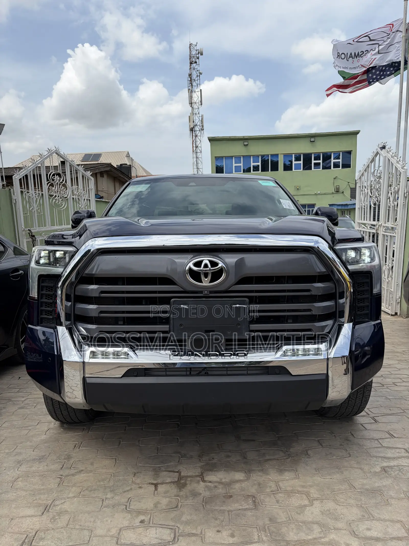 Toyota Tundra Limited 2022 Blue
