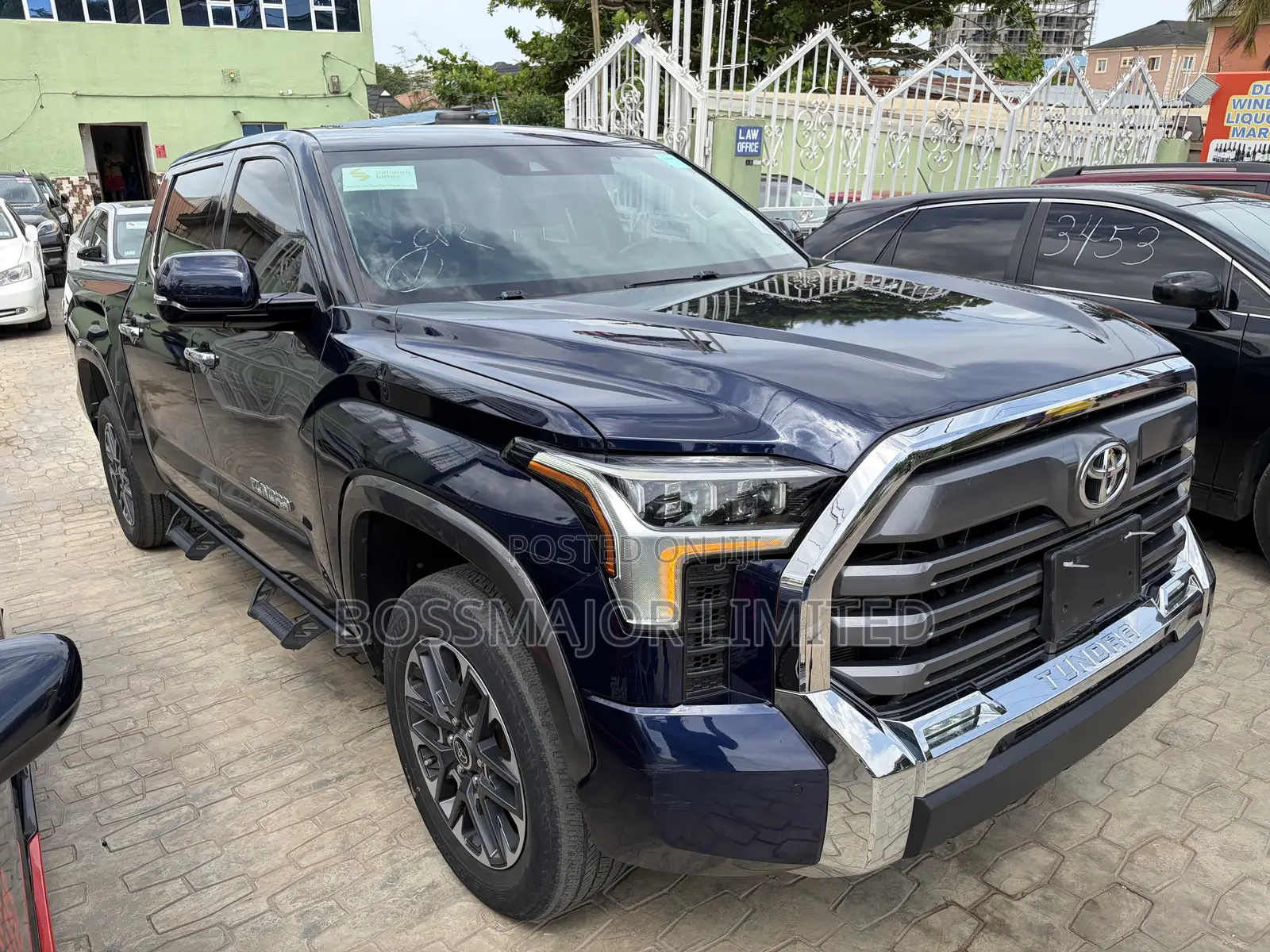 Toyota Tundra Limited 2022 Blue