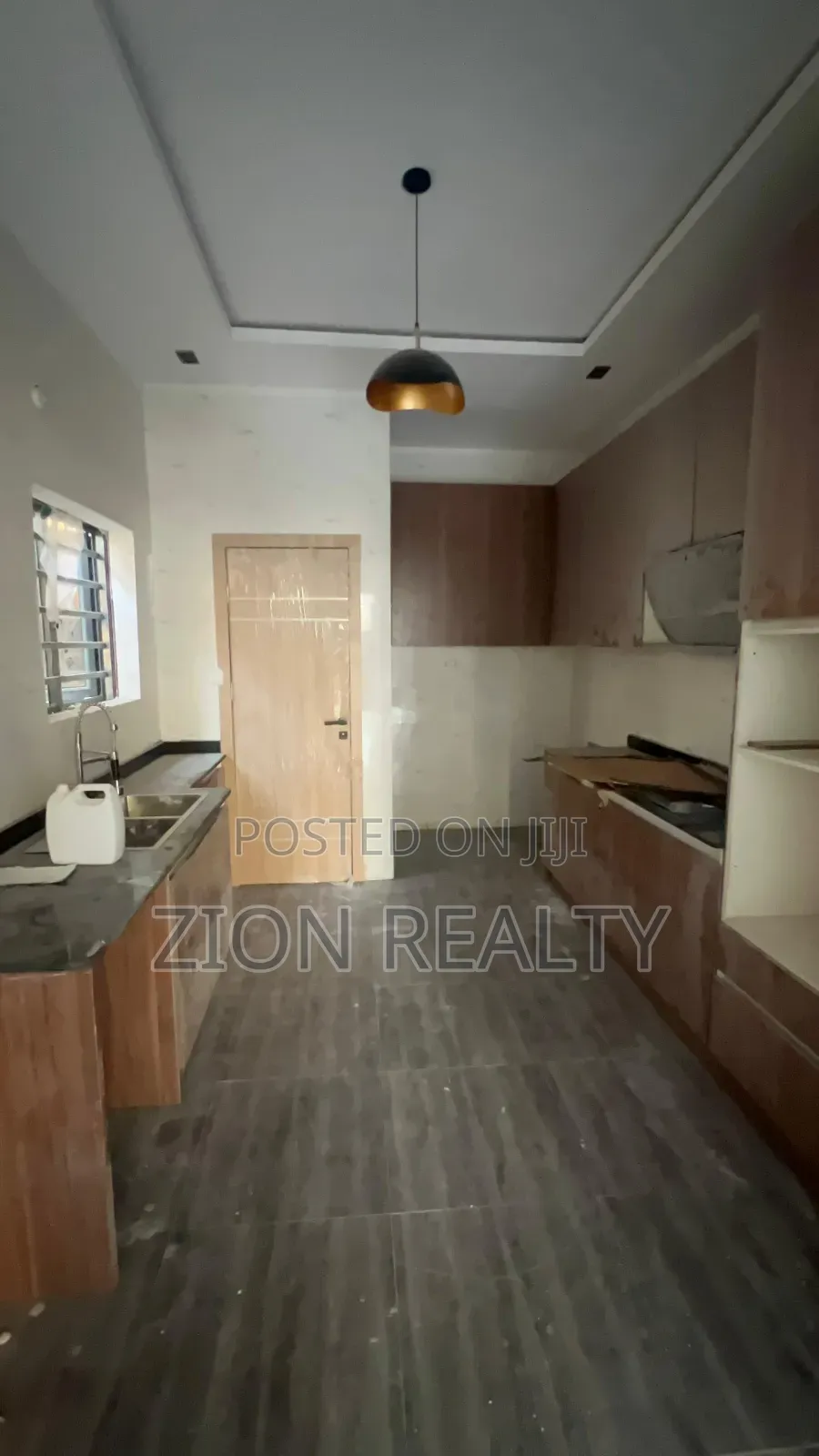 4bdrm Duplex in Agungi for rent