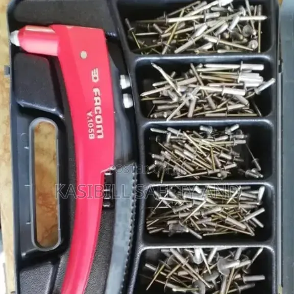 Facom Maintenance Kit, Likely the Y.Riv1