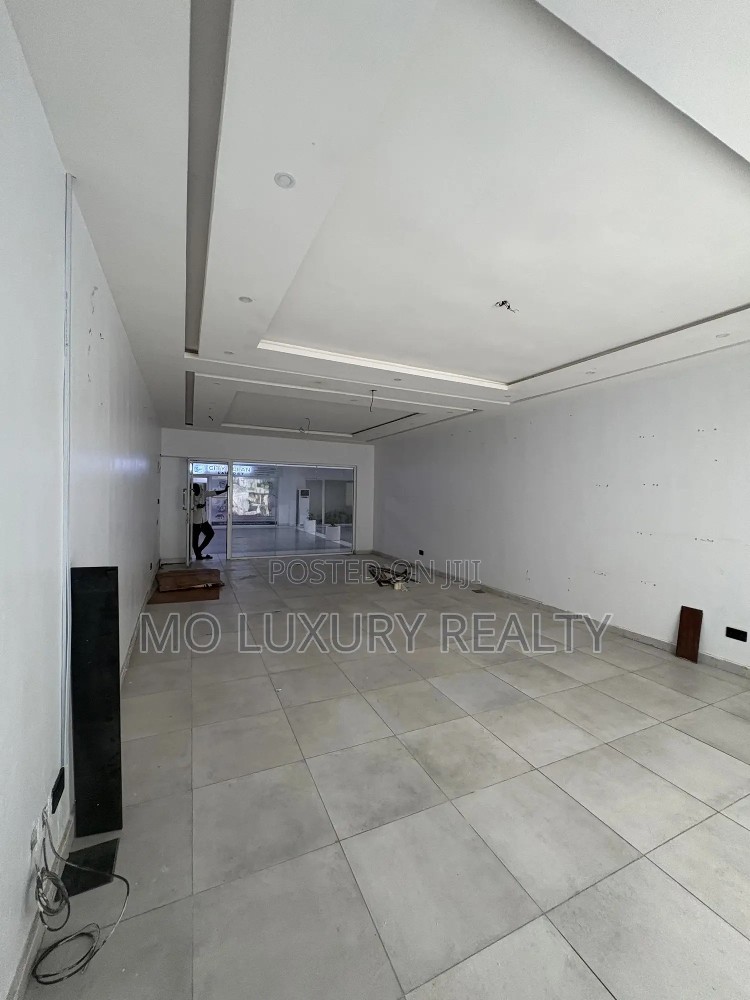 50sqm of Shop Space for Sale
