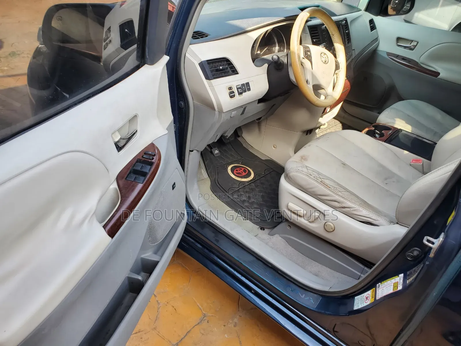 Toyota Sienna XLE 7 Passenger 2011 Blue