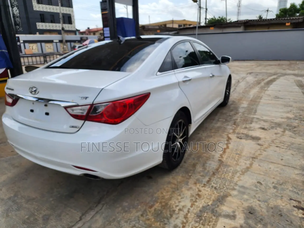 Hyundai Sonata Limited 2.0T Sedan (2.0L 4cyl 6A) 2012 White