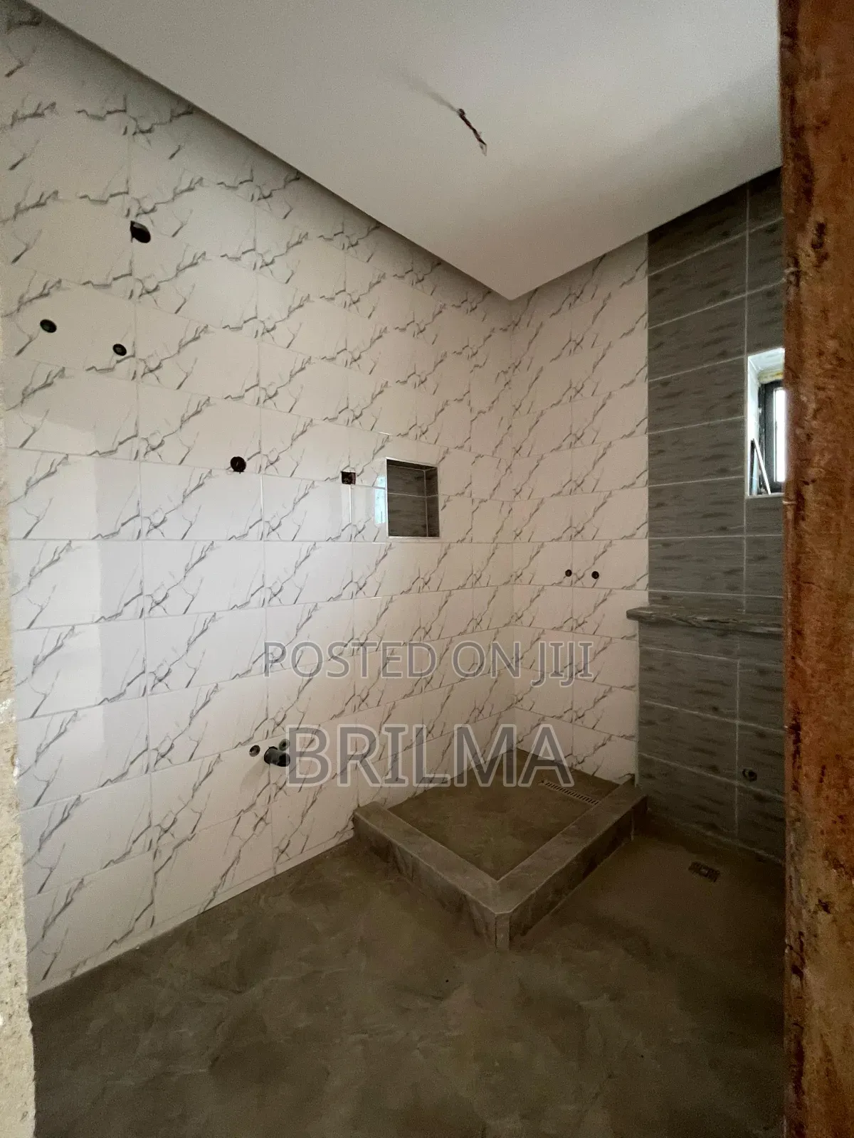 6bdrm Duplex in Jahi for sale
