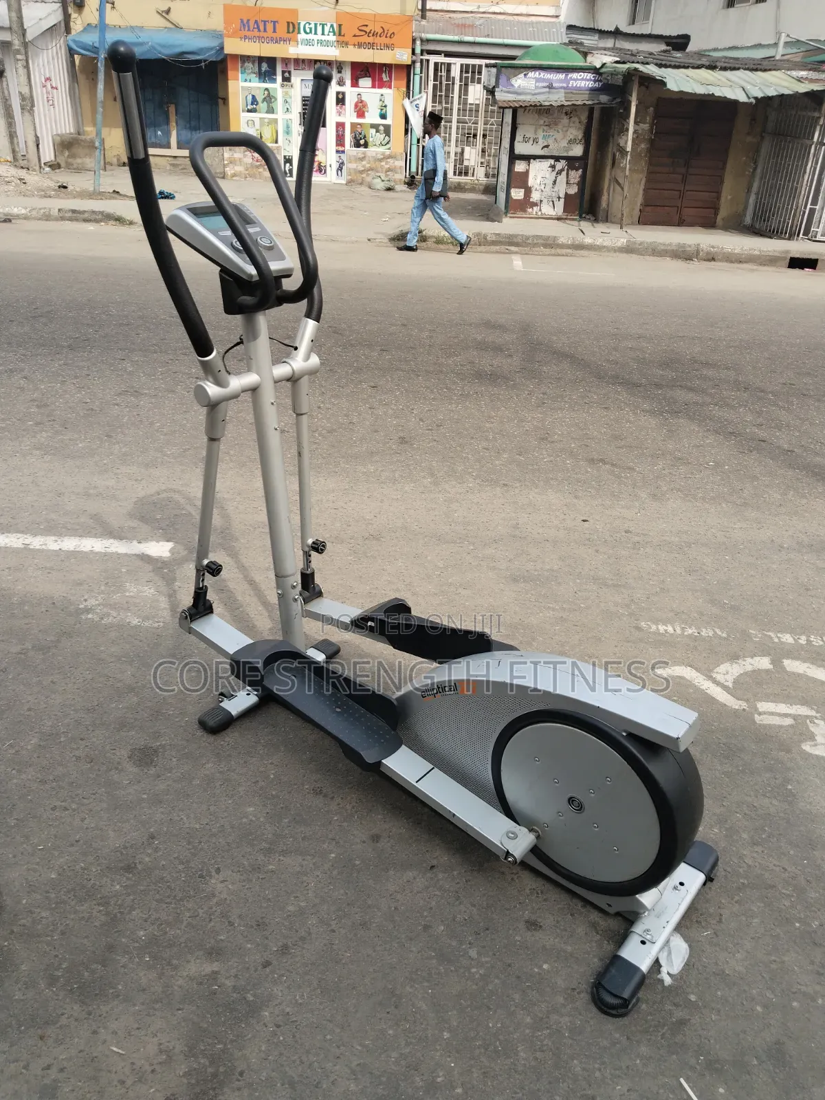 Commercial Elliptical X7 Ergometer Cross Trainer Bike.