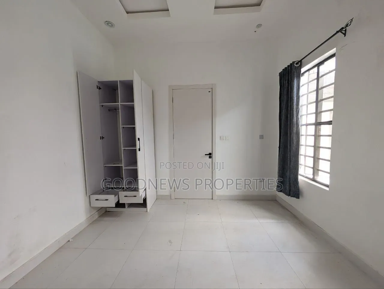 4bdrm Duplex in Happyland Estate,  for sale