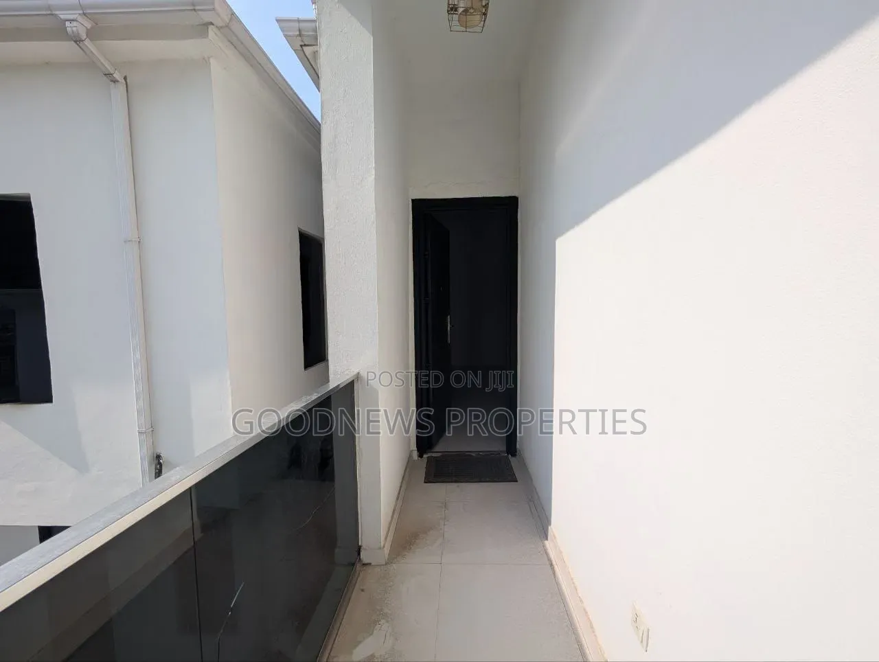 4bdrm Duplex in Happyland Estate,  for sale
