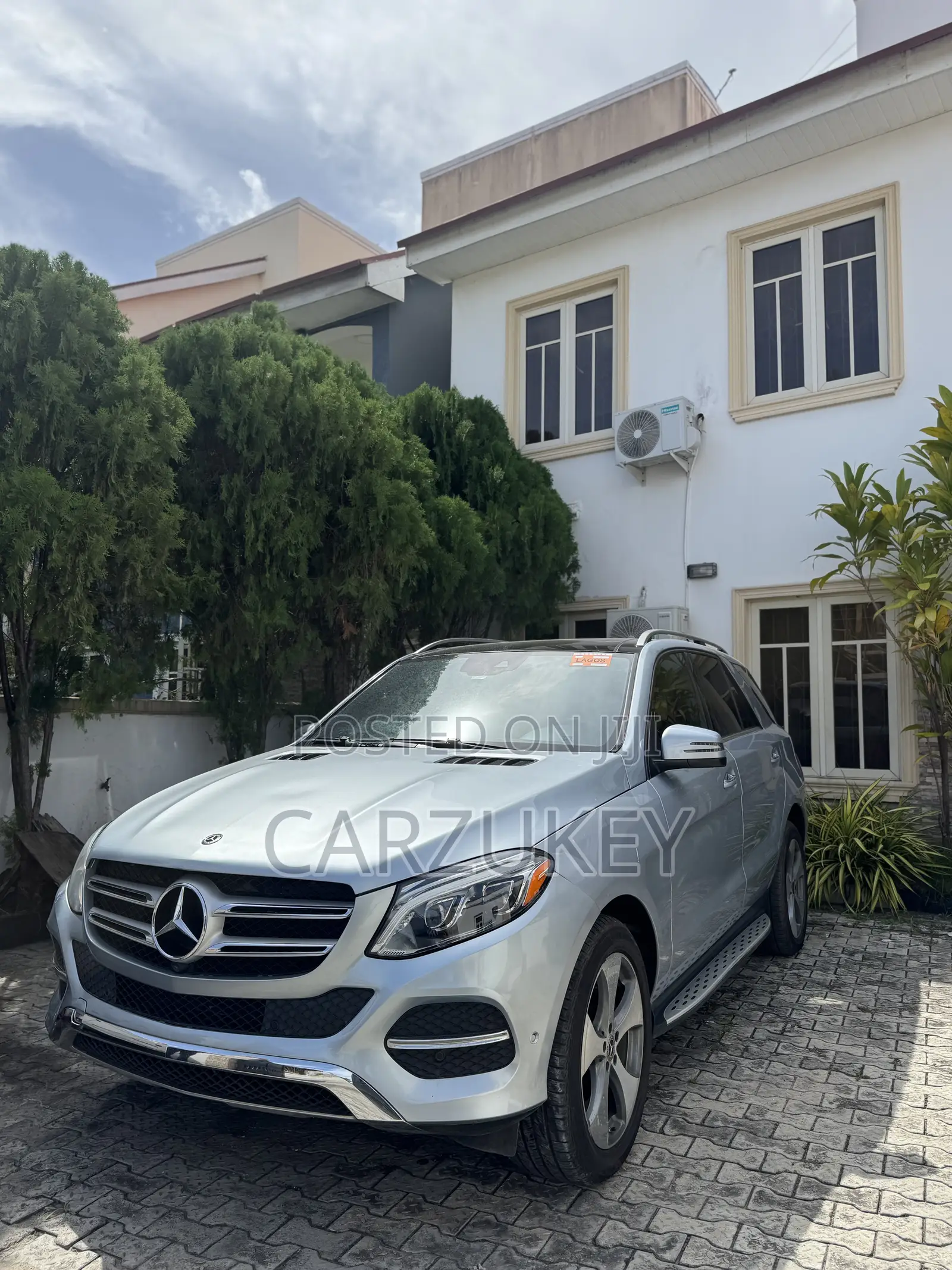 Mercedes-Benz GLE-Class GLE 350 2018 Blue