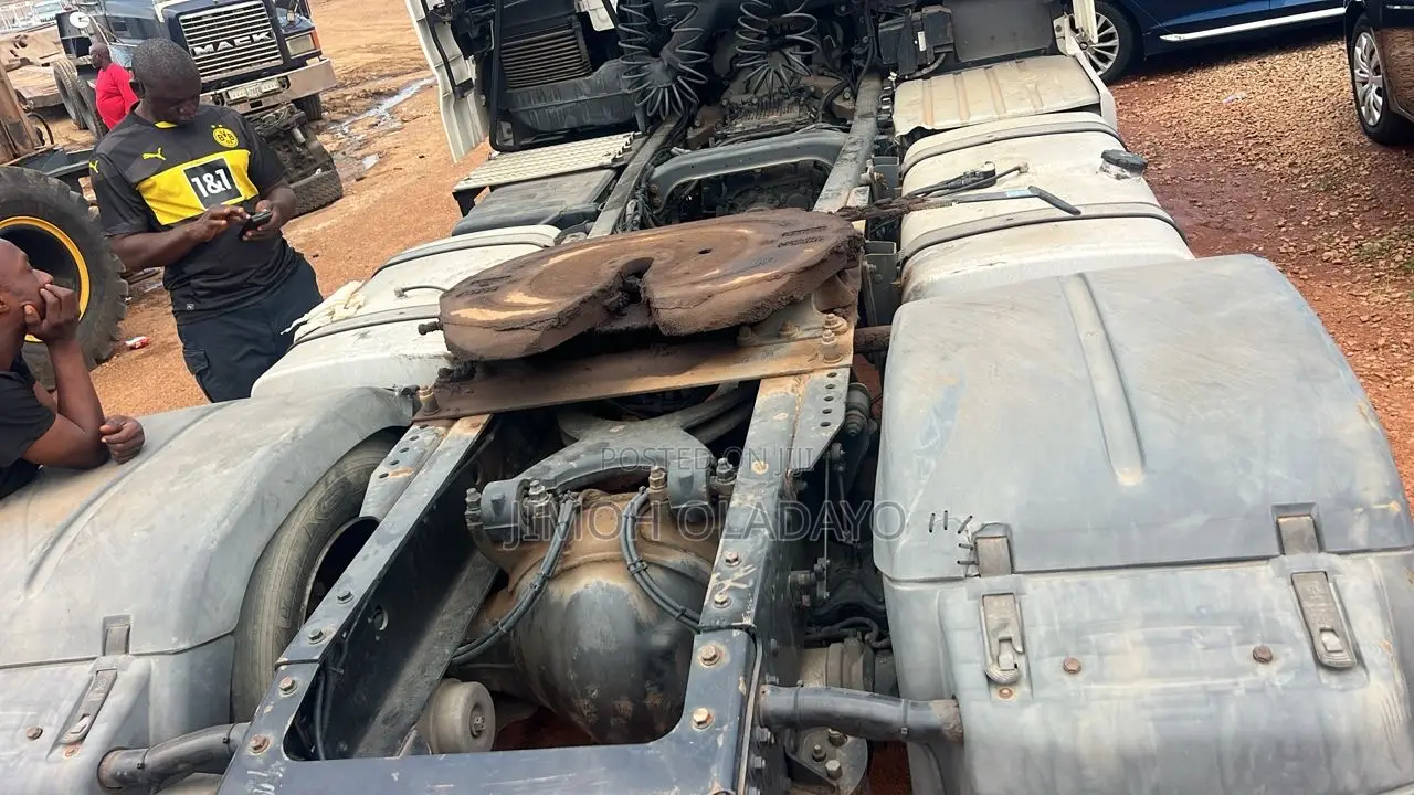 Heavy Duty Truck