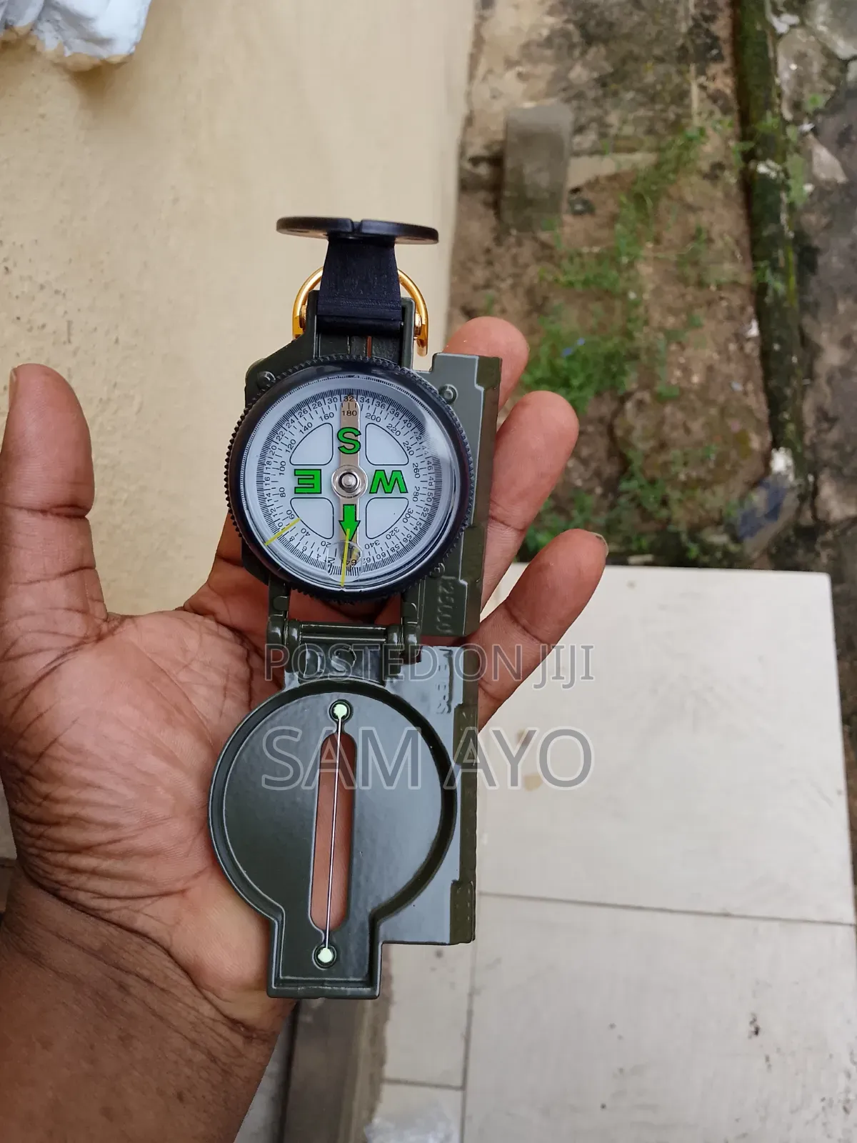 `Outdoor Compass