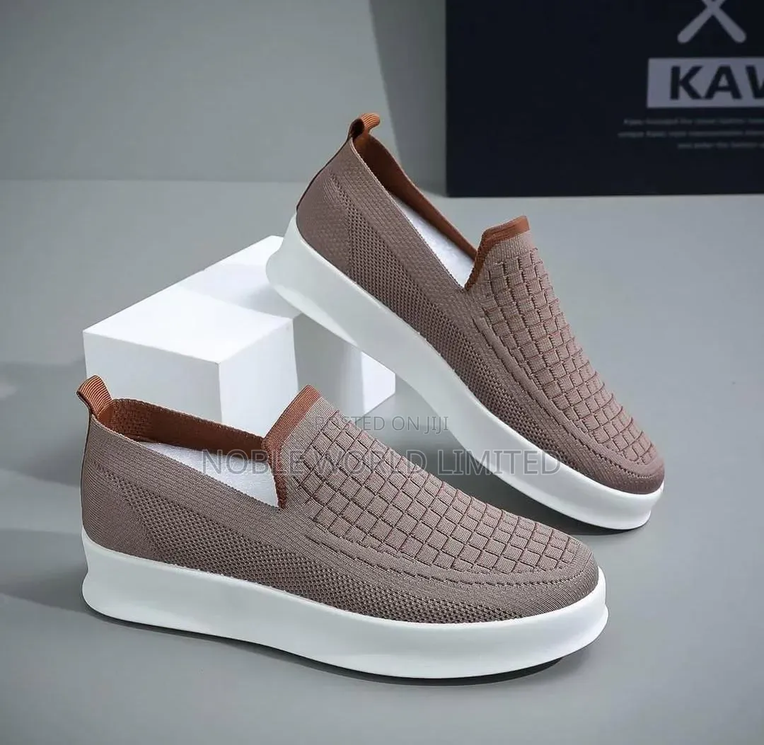 Premium Quality White Sole Sneakers Cw 8