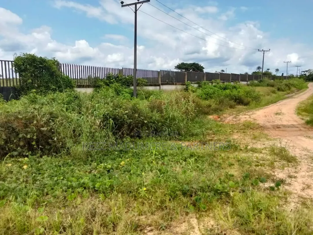 For Sale : 3 Plots at District G, Action Layout, New Owerri.