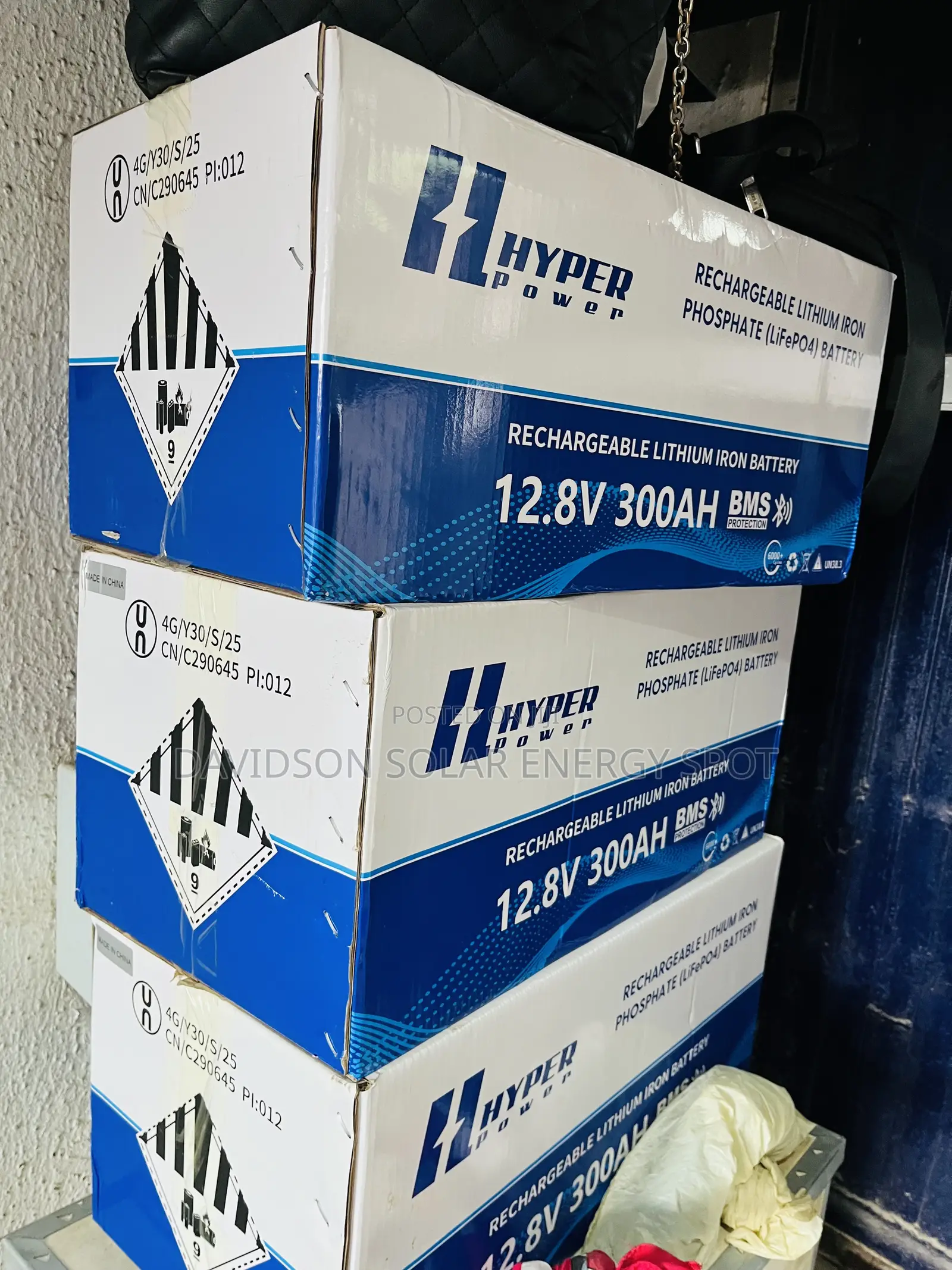 300arh 12.8v Hyper Solar Lithium Ion Battery