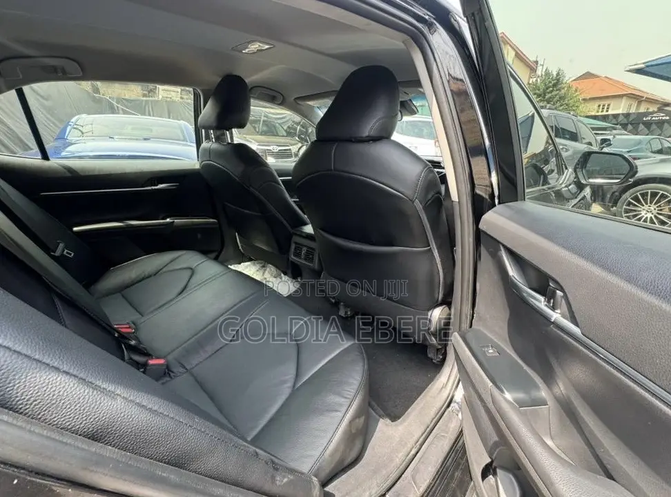 Toyota Camry 2018 Black