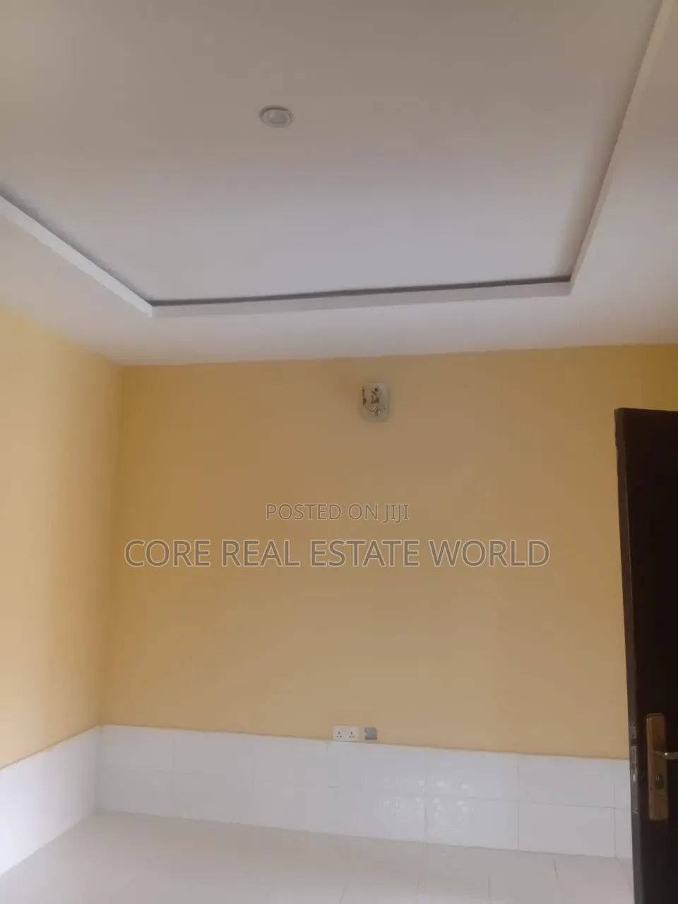 Spacious Selfcon, Each Room With Prepaid Meter, 24/7 Solar Power