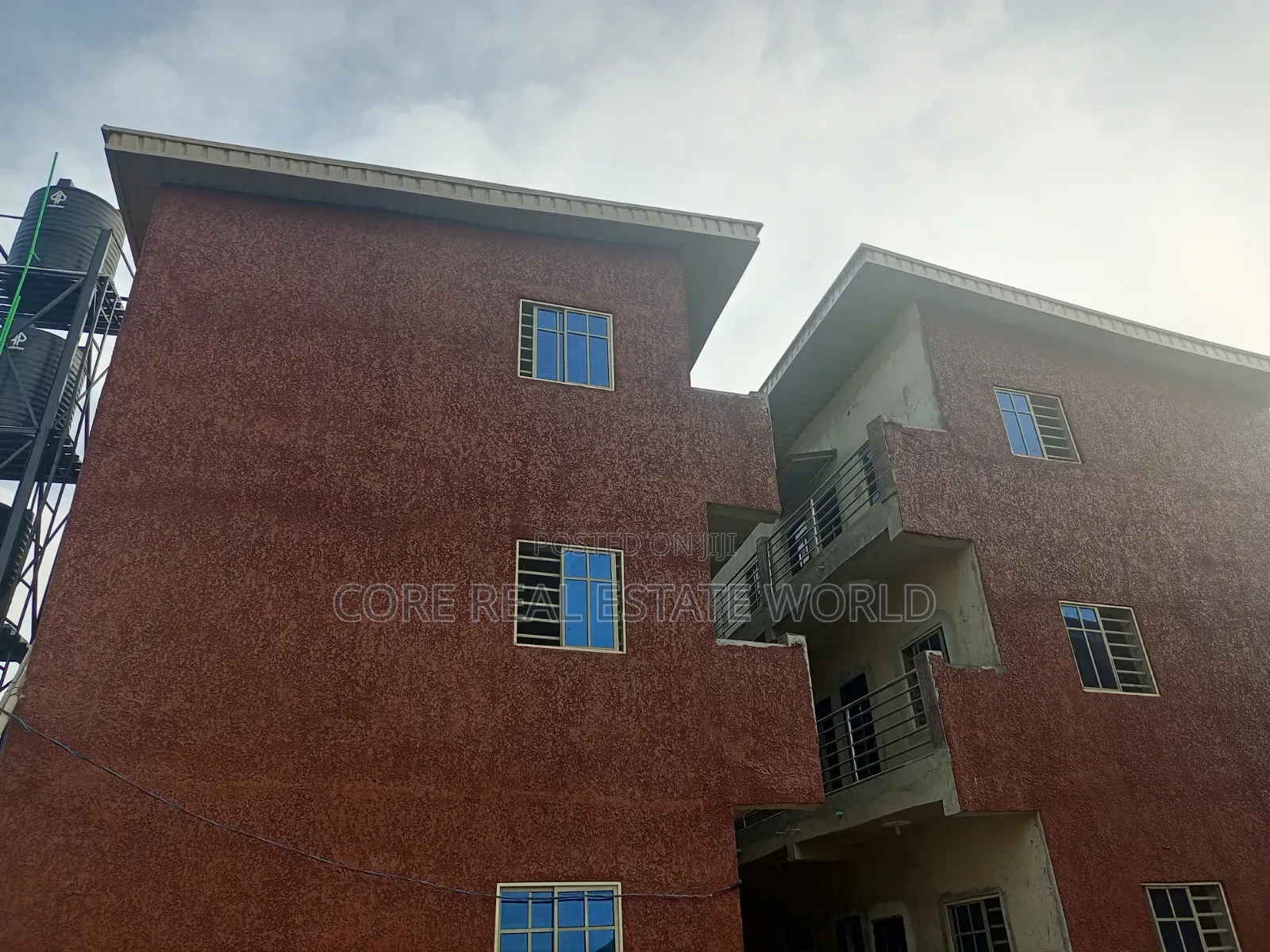 Spacious Selfcon, Each Room With Prepaid Meter, 24/7 Solar Power