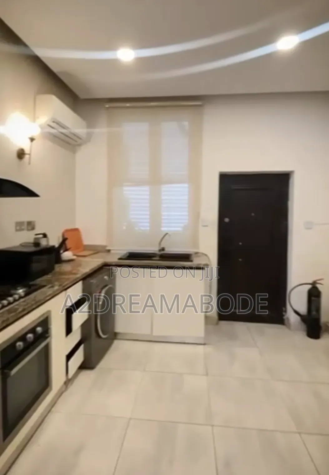 Furnished 3bdrm Apartment in Banana Island for sale