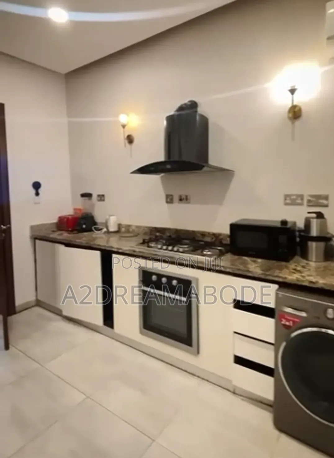 Furnished 3bdrm Apartment in Banana Island for sale
