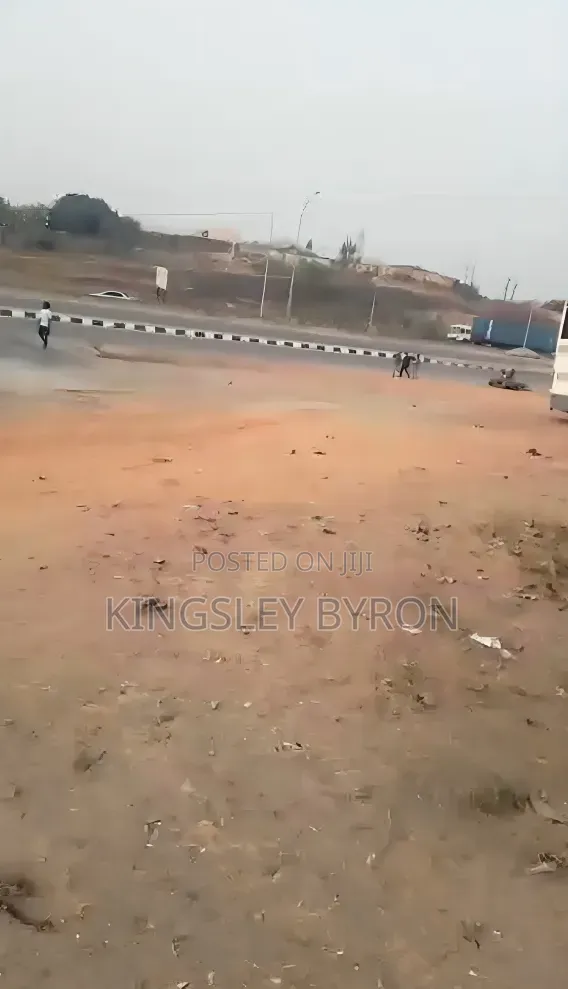 Perfect 8,145sqm at the Kubwa Express Way for Filling Station