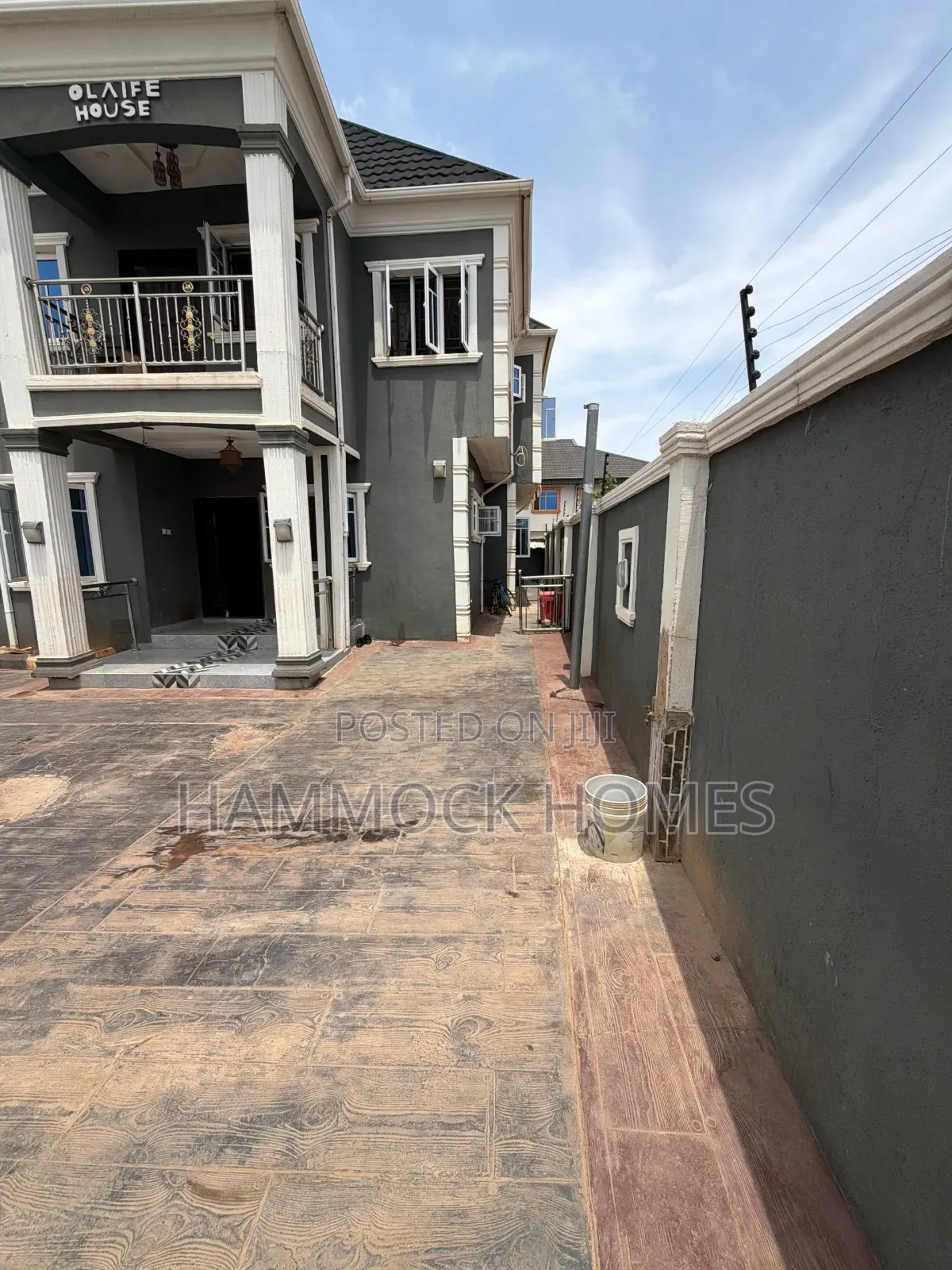4bdrm Duplex in Kiatoom Close, Akobo for sale