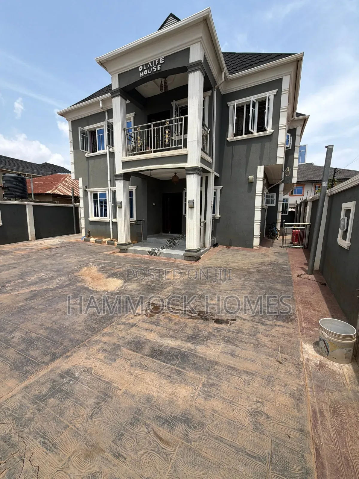 4bdrm Duplex in Kiatoom Close, Akobo for sale