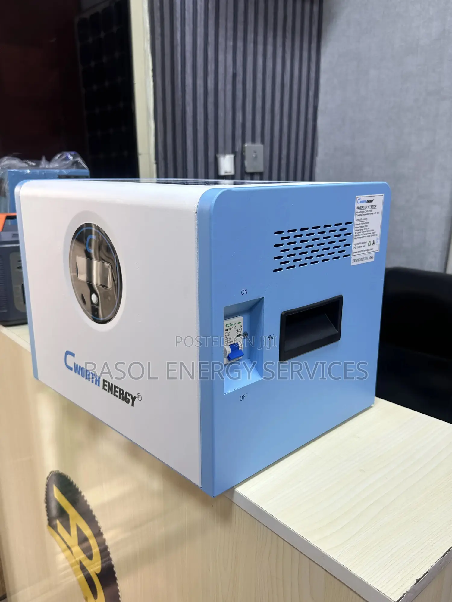 Cworth 1.2kva Inverter/2.5kwh Lithium Battery Solar Generator