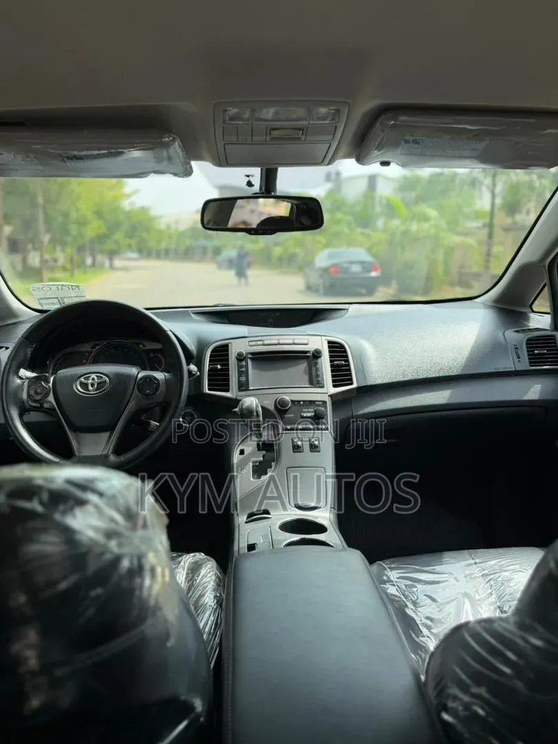 Toyota Venza XLE 4dr Wagon (2.7L 4cyl 6A) 2014 Black