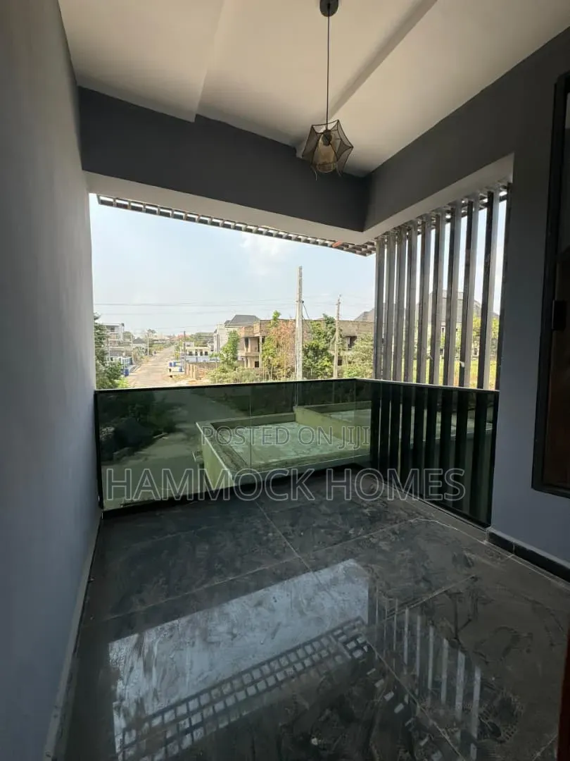 4bdrm Duplex in Carlton Gate Estate, Akobo for sale