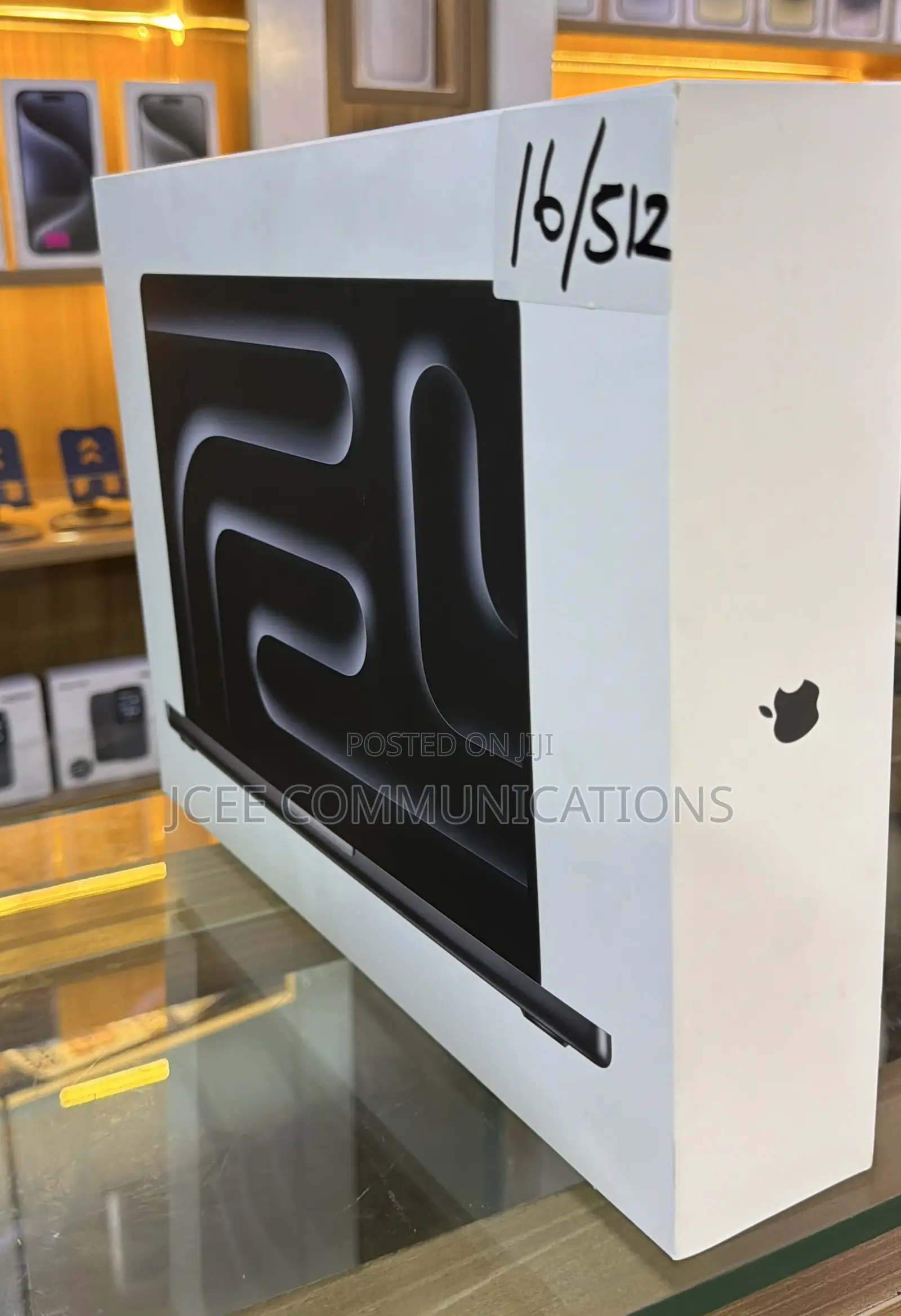 New Laptop Apple MacBook Pro 2025 M5 14-inch 16GB Apple M5 SSD 512GB