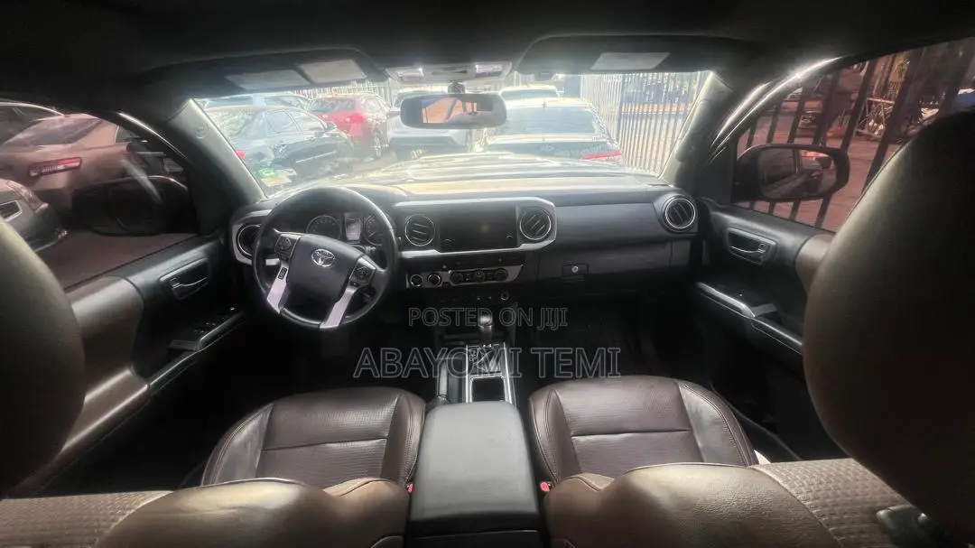 Toyota Tacoma 2022 Gray