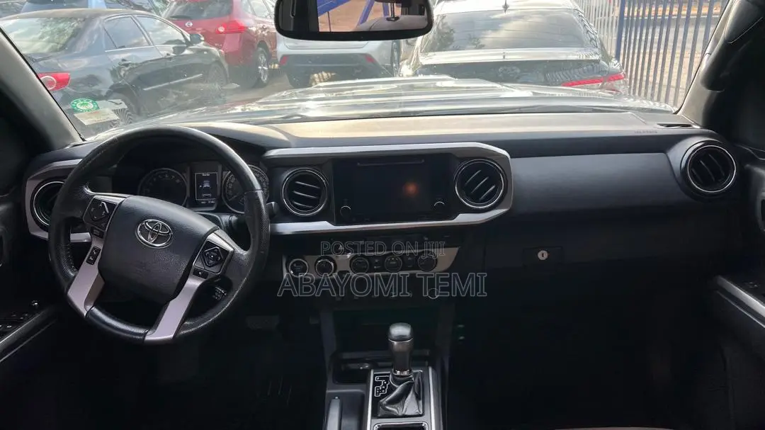 Toyota Tacoma 2022 Gray