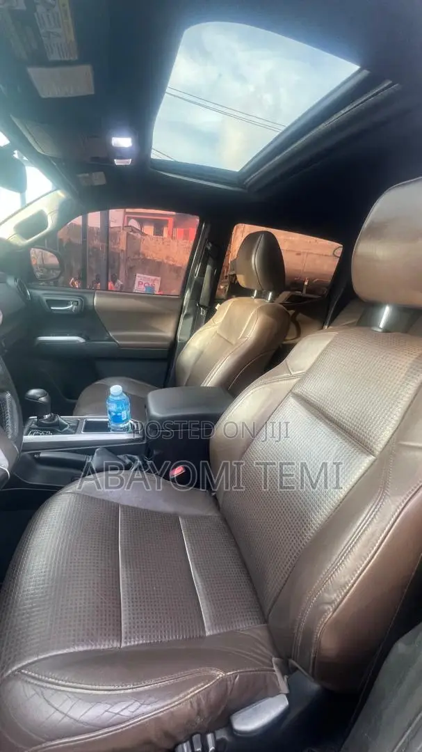 Toyota Tacoma 2022 Gray