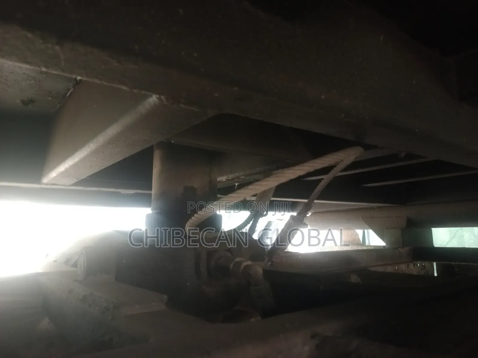Mitsubishi Canter Tipper 2000 White