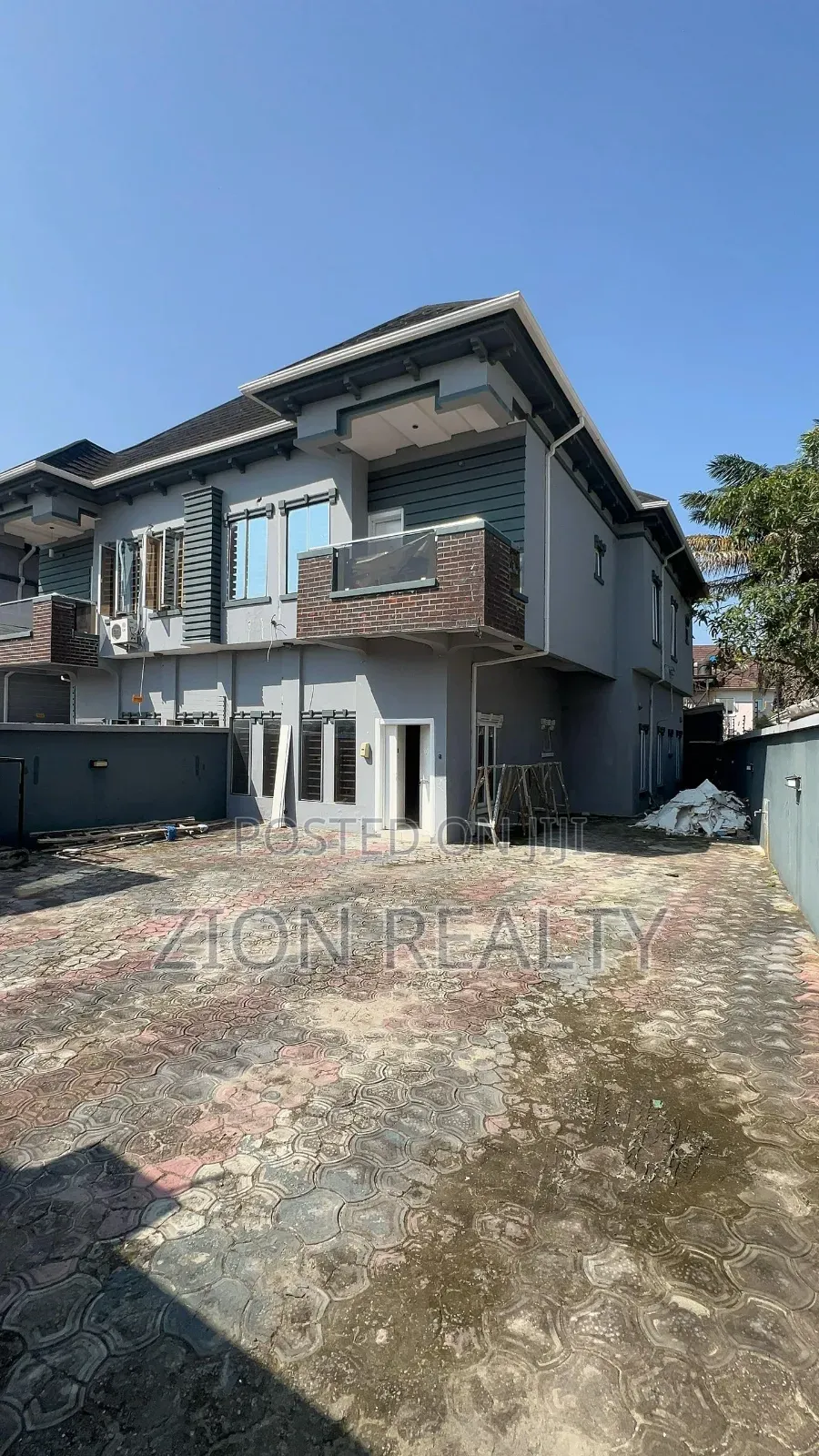 4bdrm Duplex in Sangotedo for rent