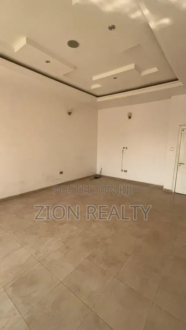 4bdrm Duplex in Sangotedo for rent