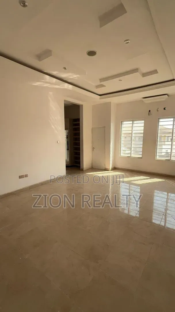 4bdrm Duplex in Sangotedo for rent