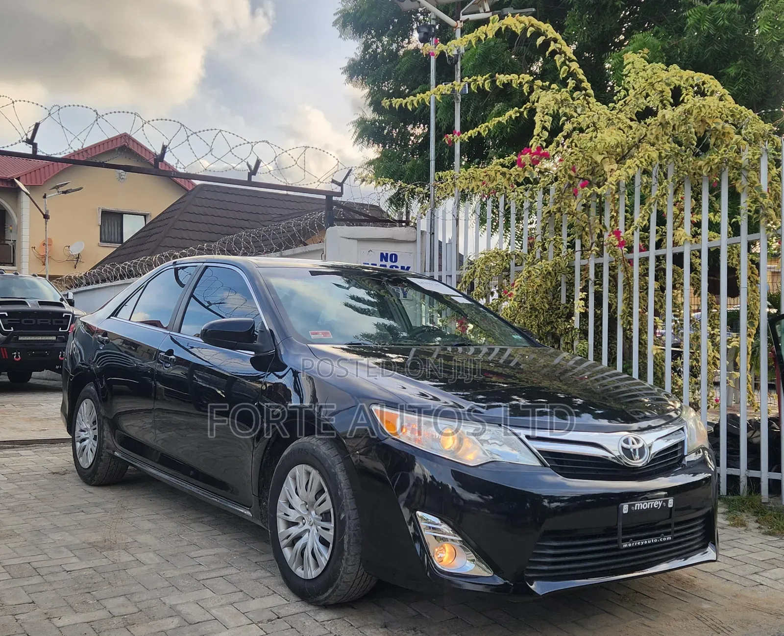 Toyota Camry LE 4dr Sedan (2.5L 4cyl 6A) 2012 Black